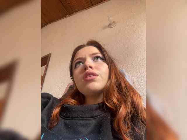 Pamela-Velvet webcam