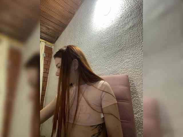 Pamela-Velvet webcam