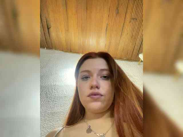 Pamela-Velvet webcam