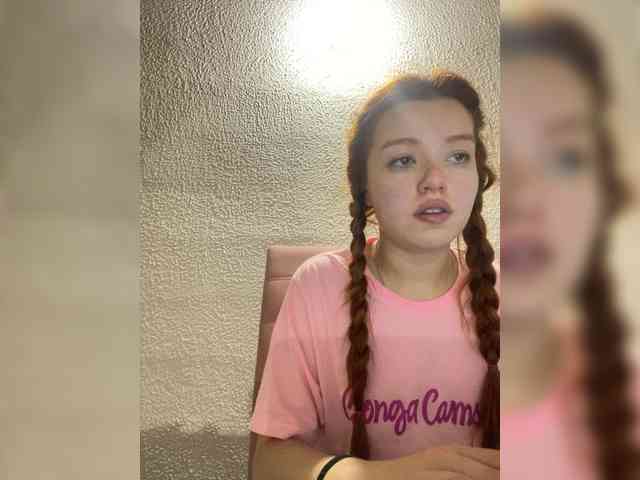 Pamela-Velvet webcam