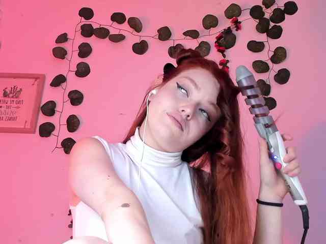 Pamela-Velvet webcam