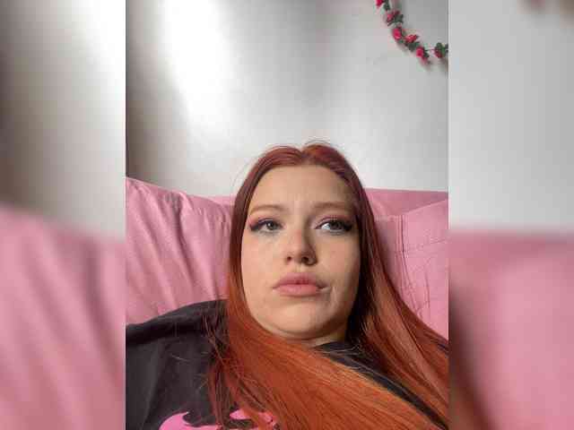 Pamela-Velvet webcam