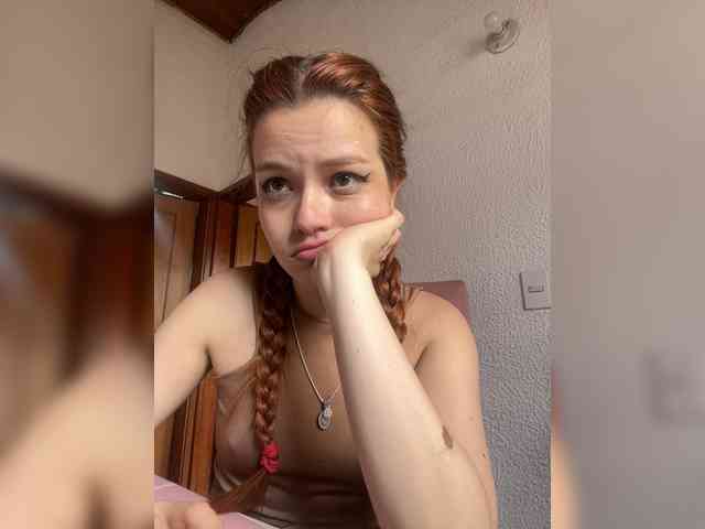 Pamela-Velvet Pamela-Velvet