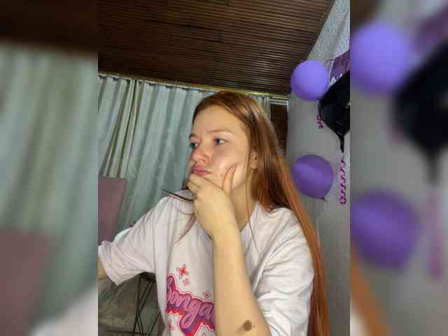 Pamela-Velvet webcam