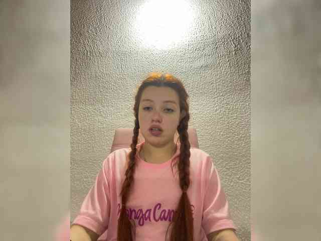 Pamela-Velvet webcam