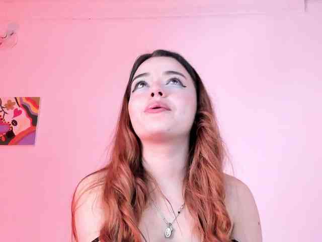 Pamela-Velvet webcam