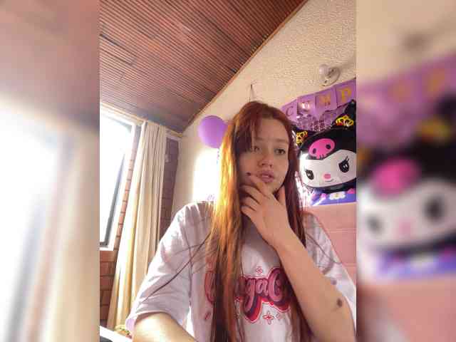 Pamela-Velvet webcam