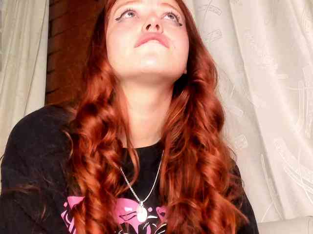 Pamela-Velvet webcam