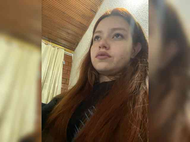 Pamela-Velvet webcam