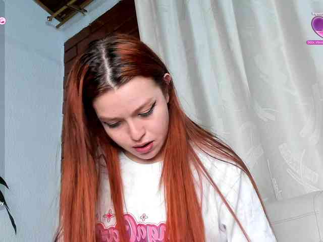 Pamela-Velvet webcam