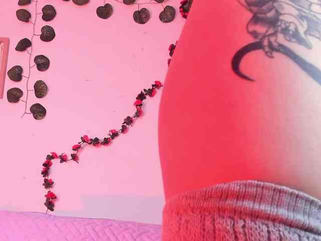 Pamela-Velvet webcam