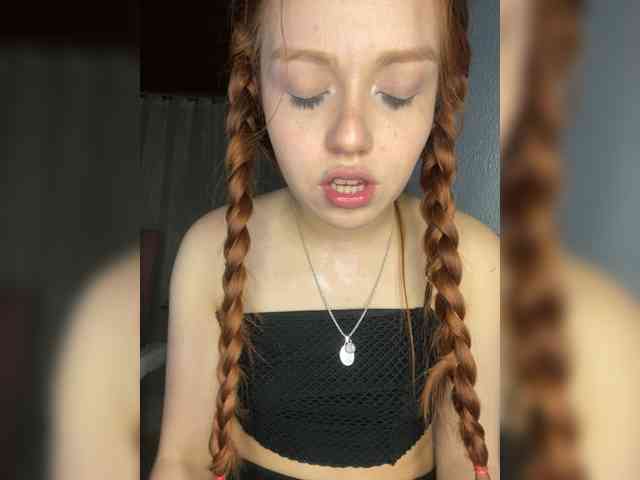 Pamela-Velvet webcam