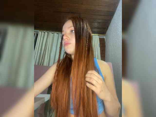 Pamela-Velvet webcam