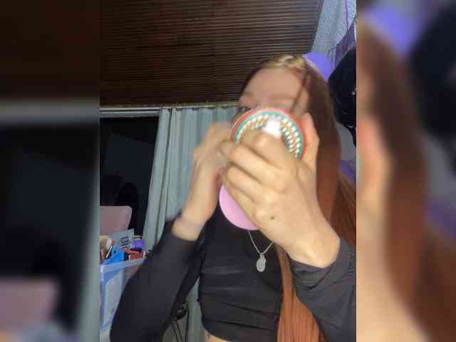 Pamela-Velvet webcam