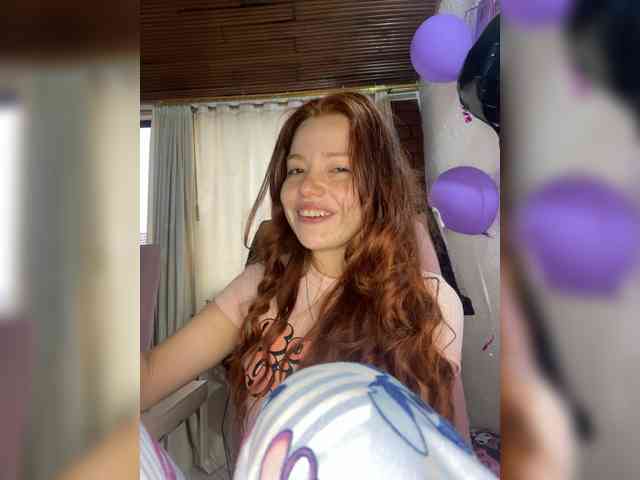 Pamela-Velvet webcam