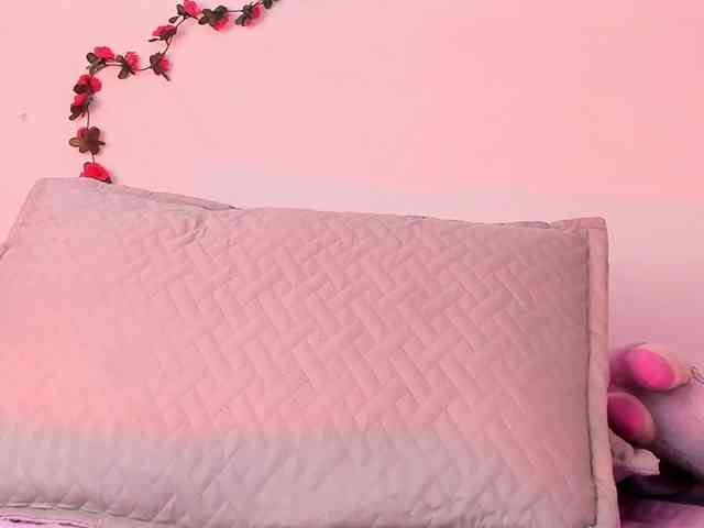 Pamela-Velvet webcam