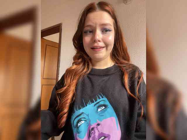 Pamela-Velvet Pamela-Velvet