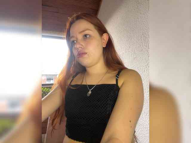 Pamela-Velvet webcam