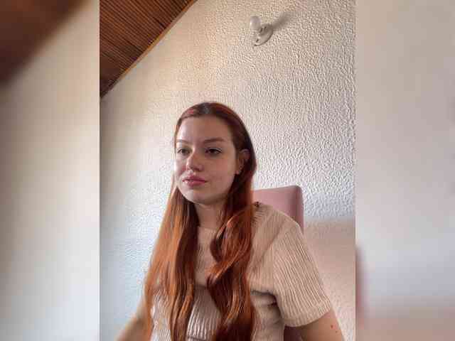 Pamela-Velvet webcam