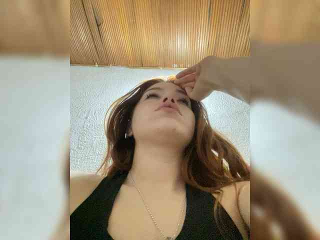 Pamela-Velvet Pamela-Velvet