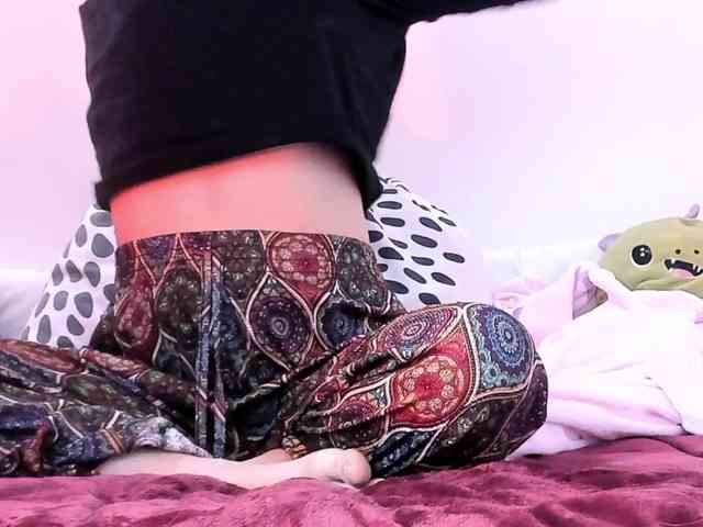 Pamela-Velvet webcam