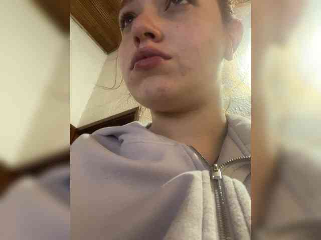 Pamela-Velvet webcam