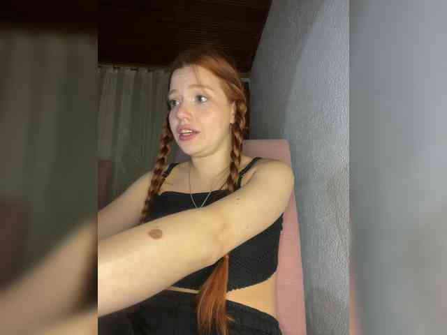 Pamela-Velvet webcam