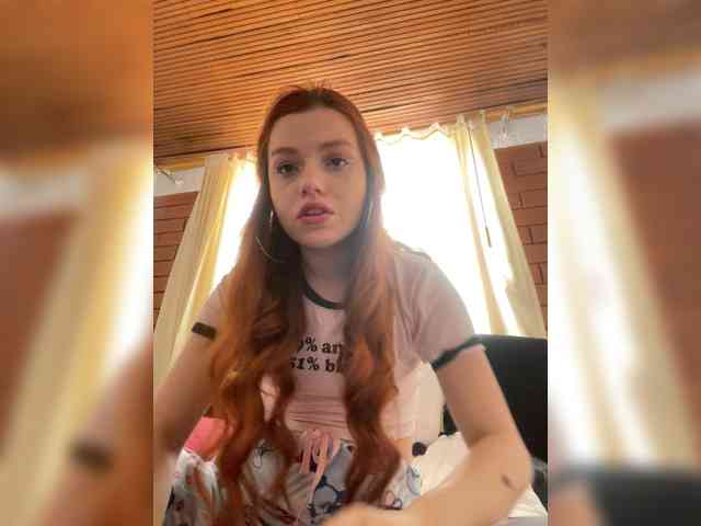 Pamela-Velvet webcam