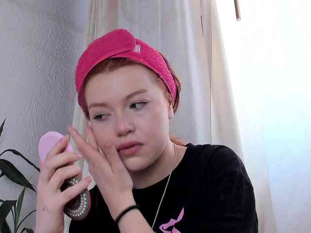 Pamela-Velvet webcam