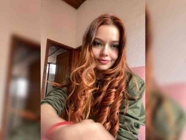 Pamela-Velvet Pamela-Velvet