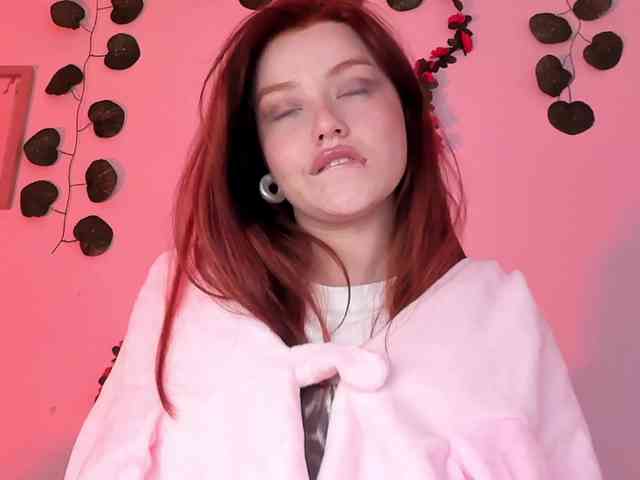 Pamela-Velvet Pamela-Velvet