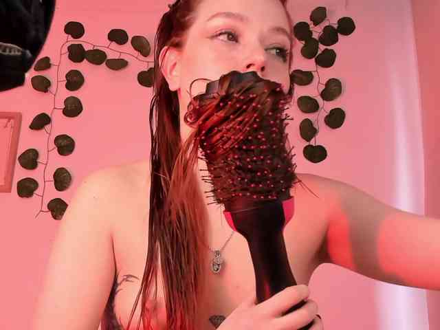 Pamela-Velvet webcam