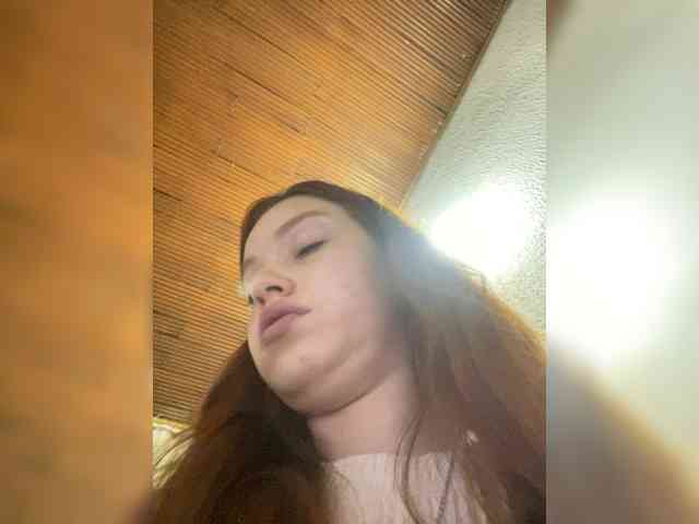 Pamela-Velvet webcam