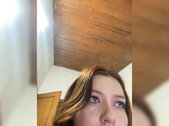 Pamela-Velvet Pamela-Velvet