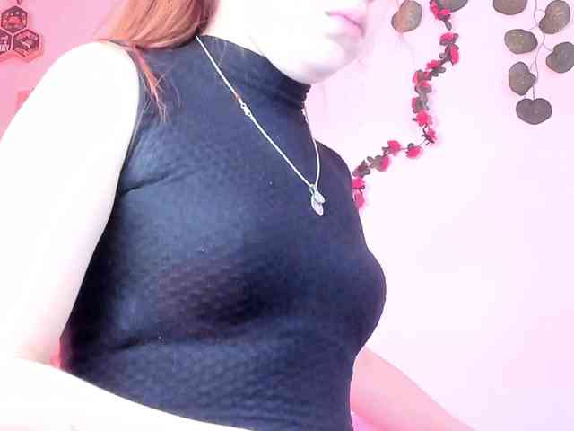 Pamela-Velvet webcam