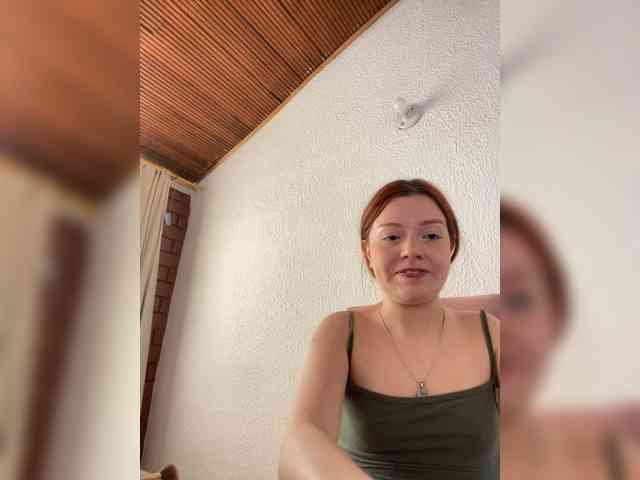 Pamela-Velvet webcam