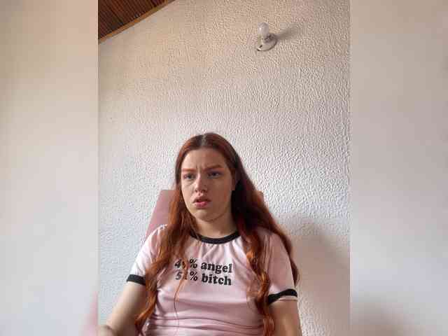 Pamela-Velvet webcam