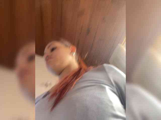 Pamela-Velvet webcam