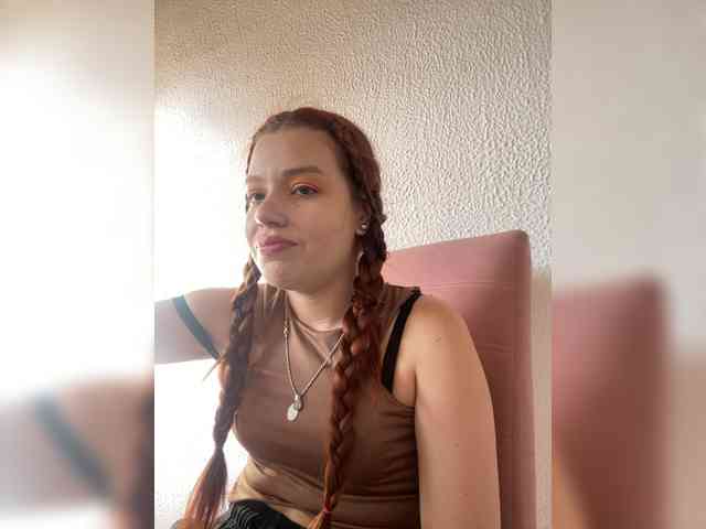 Pamela-Velvet webcam