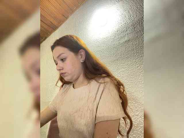 Pamela-Velvet webcam