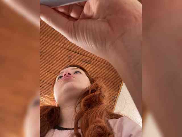 Pamela-Velvet webcam