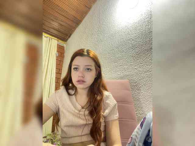 Pamela-Velvet webcam