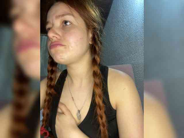 Pamela-Velvet Pamela-Velvet