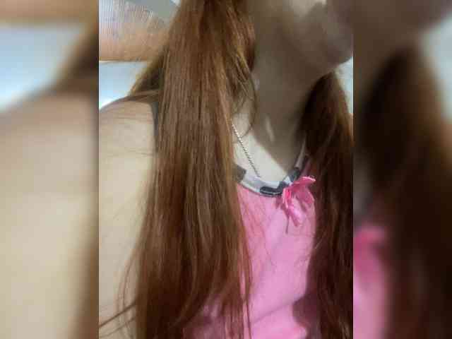 Pamela-Velvet webcam