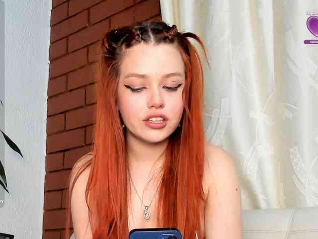 Pamela-Velvet webcam