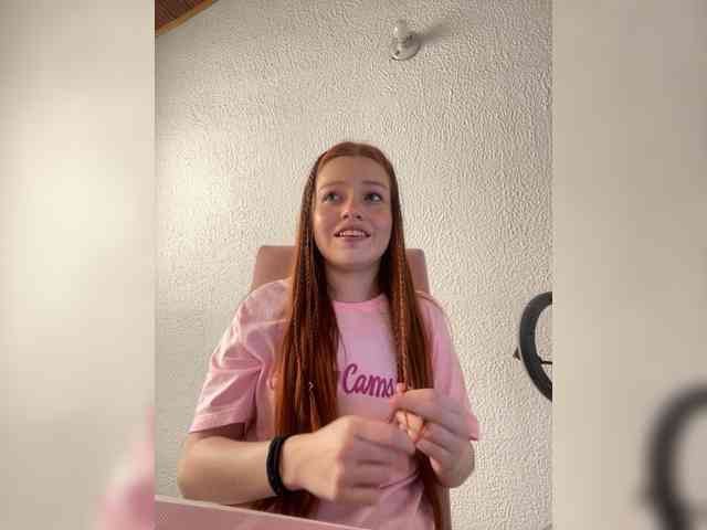 Pamela-Velvet webcam