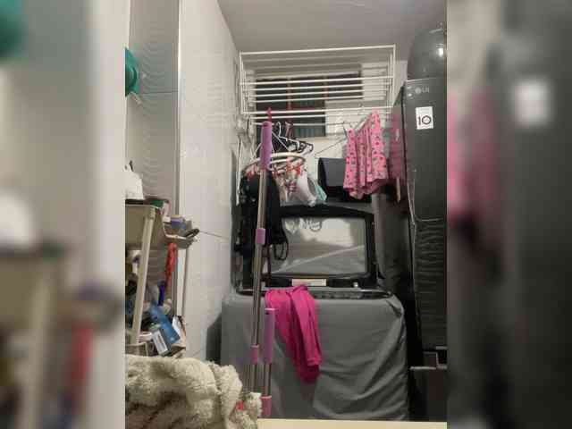 Pamela-Velvet webcam