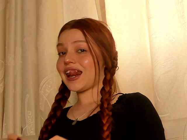 Pamela-Velvet webcam