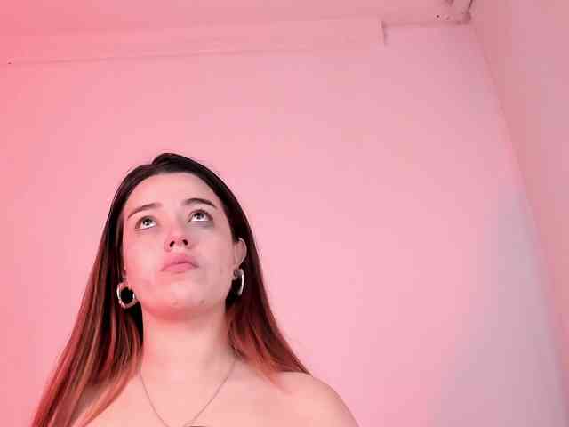 Pamela-Velvet webcam