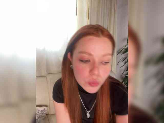 Pamela-Velvet webcam